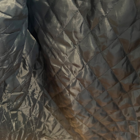 Shacket - Picture 4 of 4